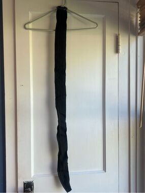 Black Ribbed Knit Scarf